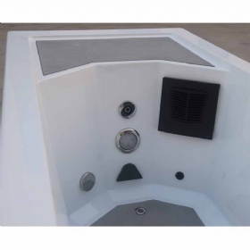 LUX ICE SPA TUB